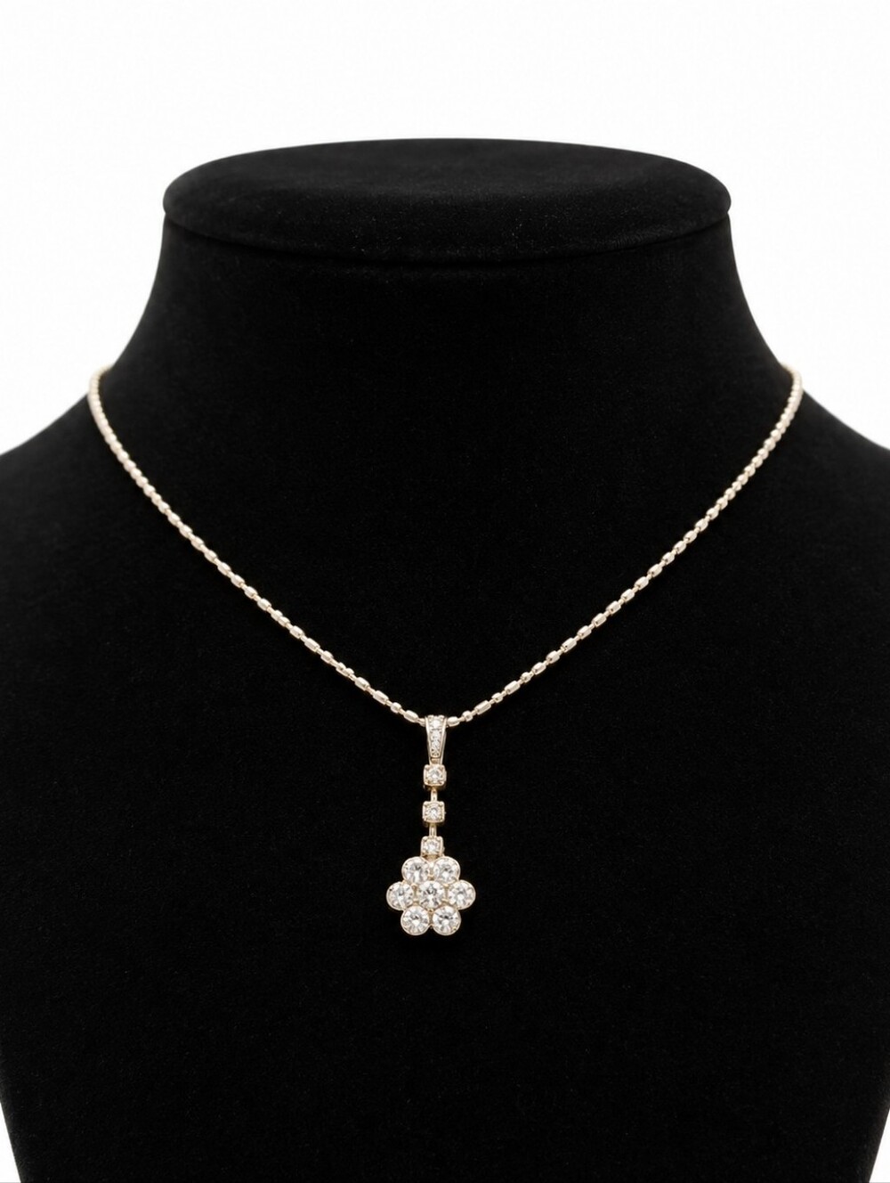 Floral Rhinestone Pendant Necklace Silver Tone Sparkly Flower Fashion Jewelry